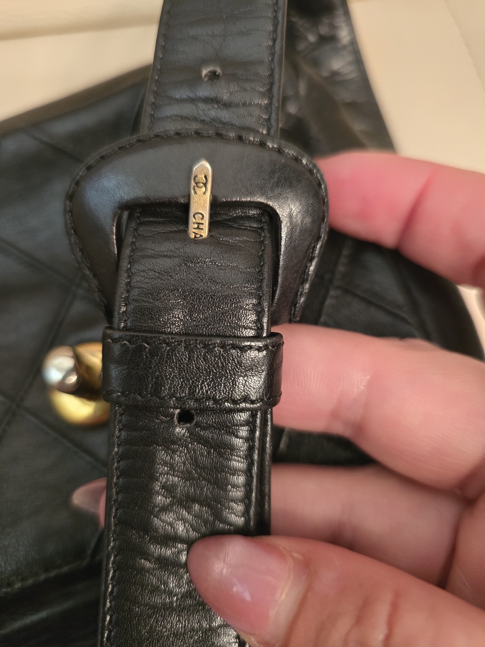 💯 Chanel Black Lambskin Leather Belt Bag with Gold Chain & COA size 75/30 - Picture 15 of 16